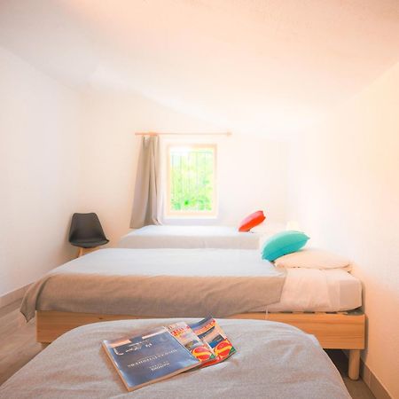 Bed and Breakfast Domaine De Prefaissal Mezel  Esterno foto