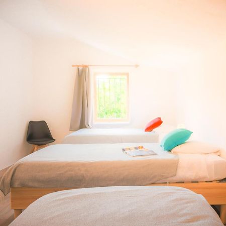 Bed and Breakfast Domaine De Prefaissal Mezel  Esterno foto