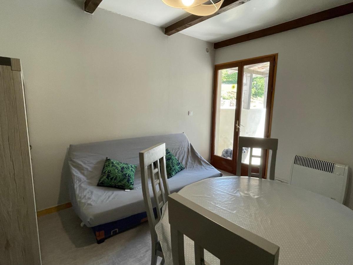 Bed and Breakfast Domaine De Prefaissal Mezel  Esterno foto